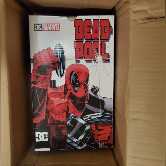 Deadpool Sneakers ,Exclusive DC Shoe,1994 comic book homage - Picture 2 of 2